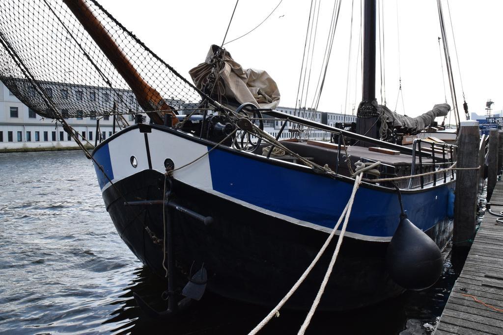 Boat-Apartment Rotterdam Fokkelina 외부 사진